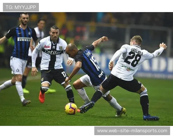 劳塔罗急停变速完成突破瞬间 劳塔罗急停变速完成突破瞬间